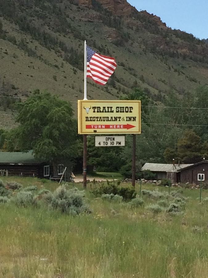 Trail Shop Inn Wapiti Exterior foto